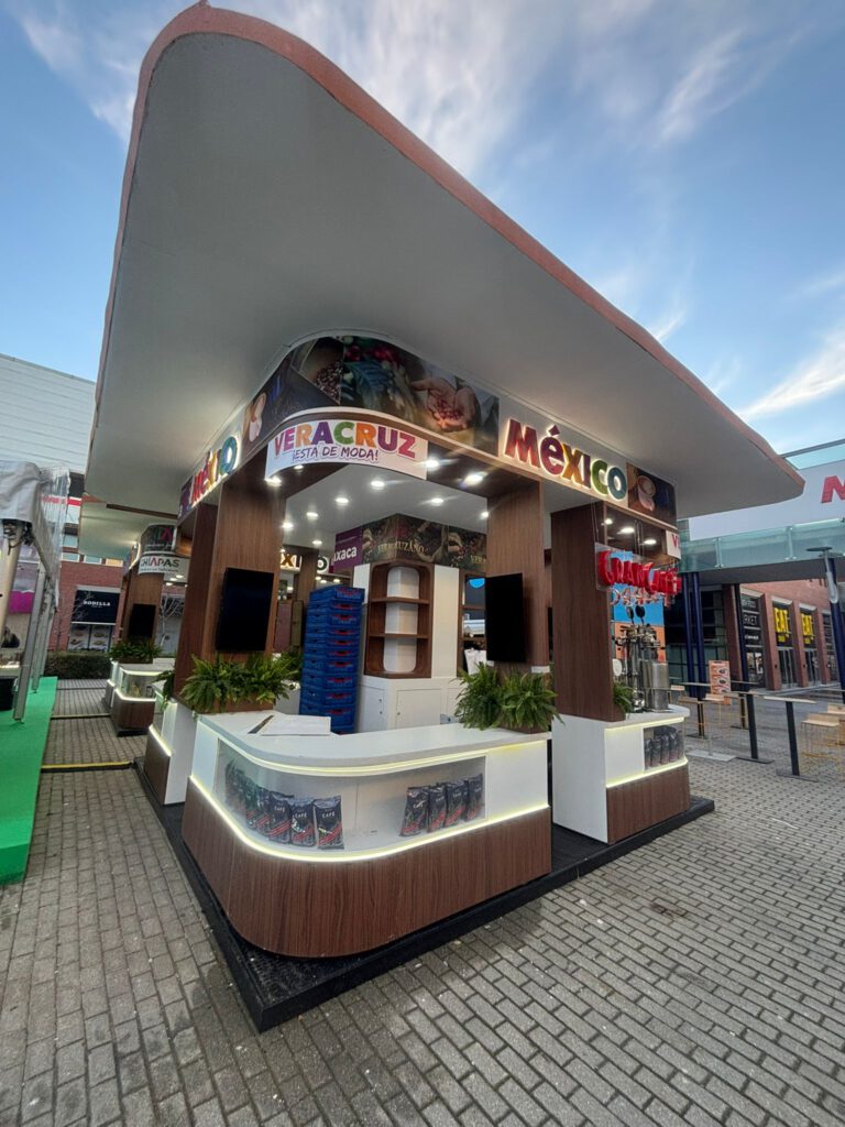 Zona experiencial del stand de México en FITUR 2026