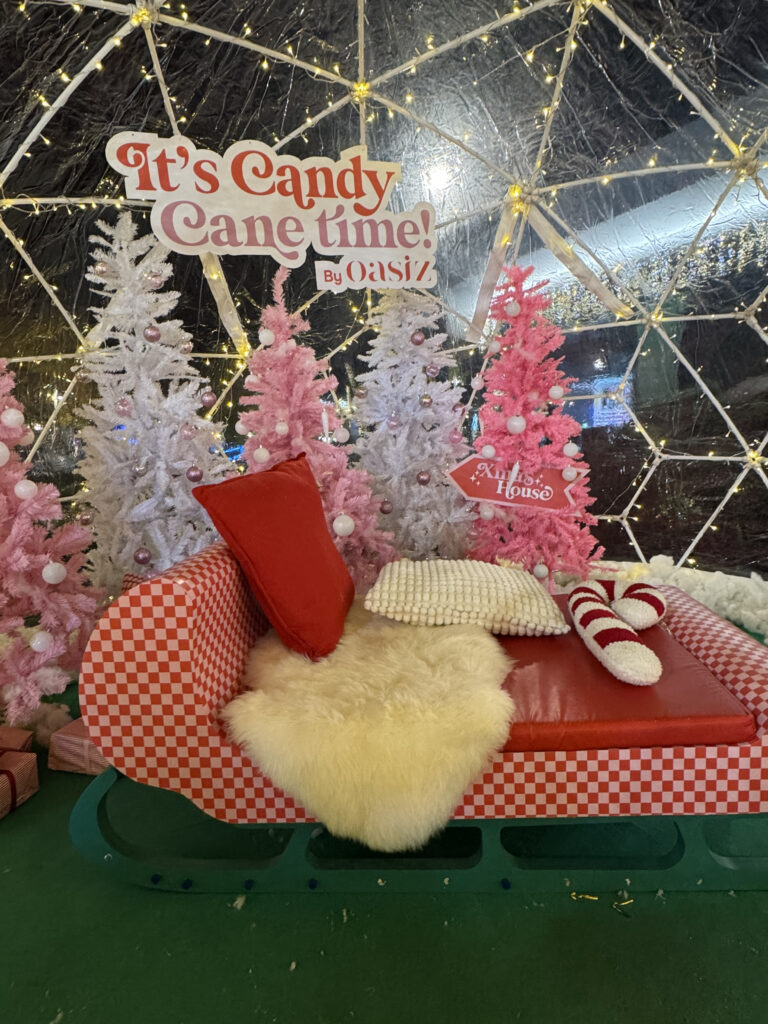 Decoración navideña Oasiz Madrid 2024 creada por Dejavu Project